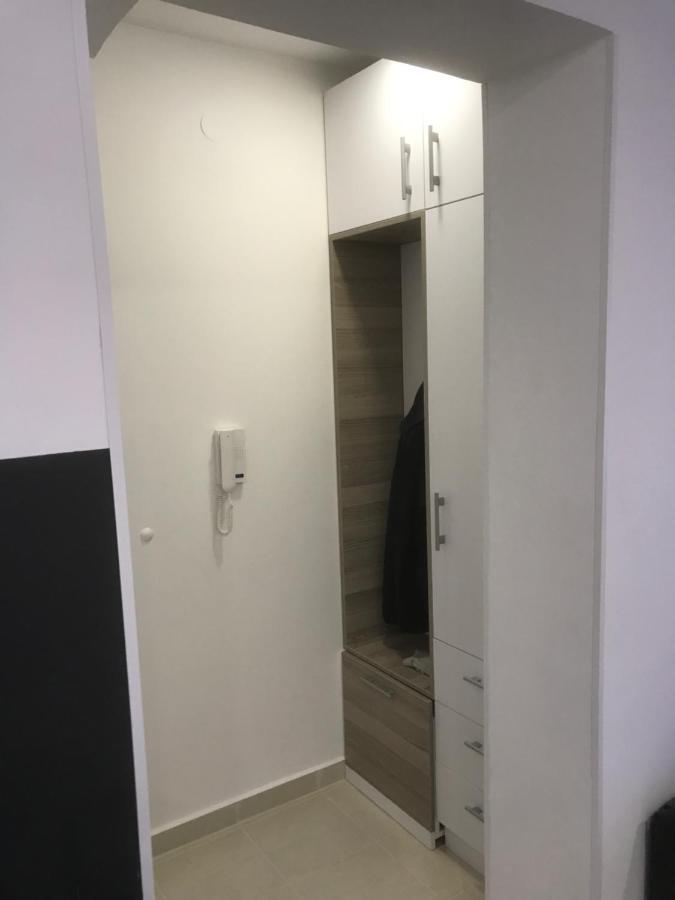 Apartman Kristina Free Parking Novi Sad Exterior photo